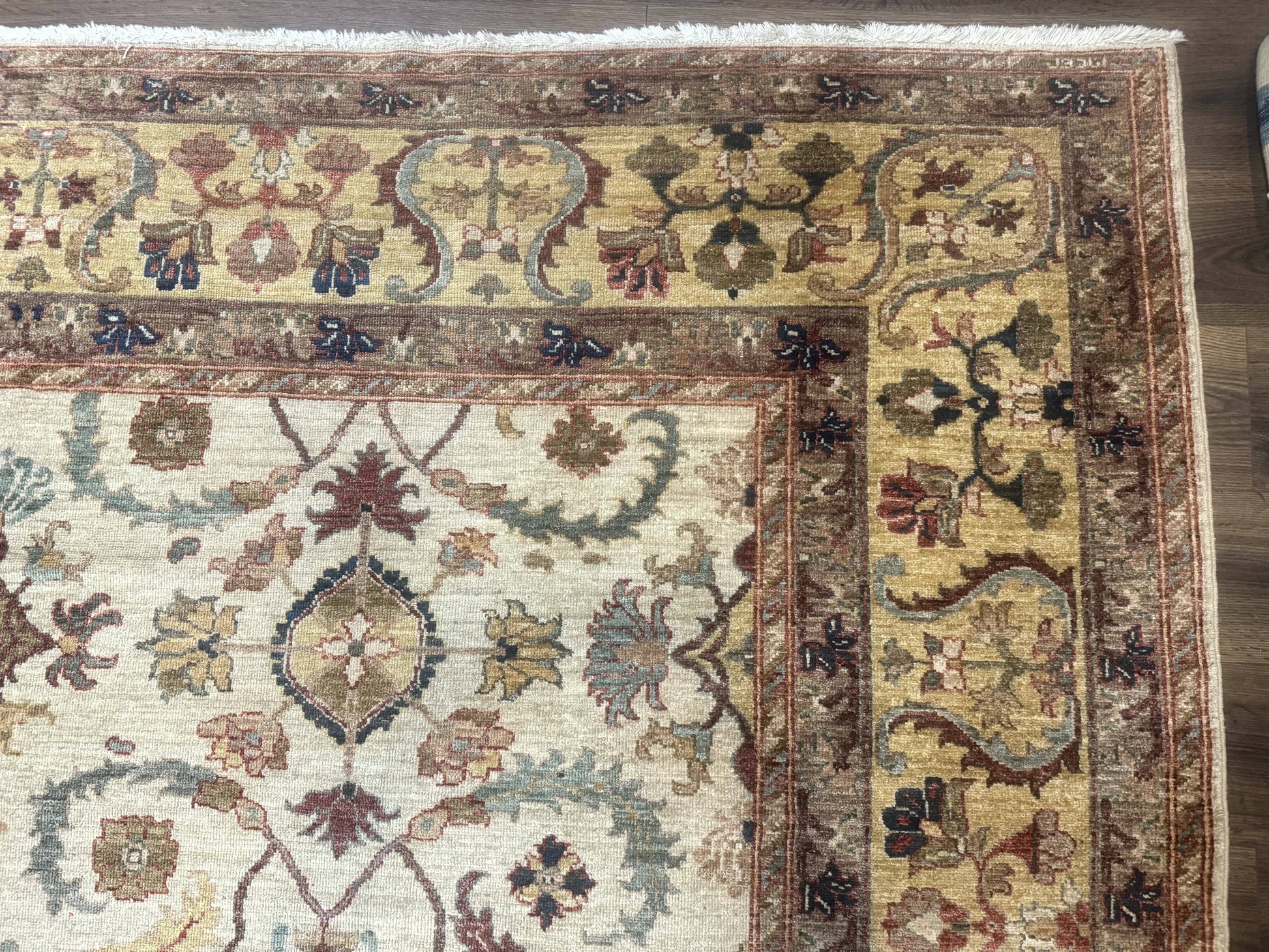 Egyptian Rug 9x12, Mahal Sultanabad Carpet, Handmade Wool Rug, Oatmeal Color - Nuvé