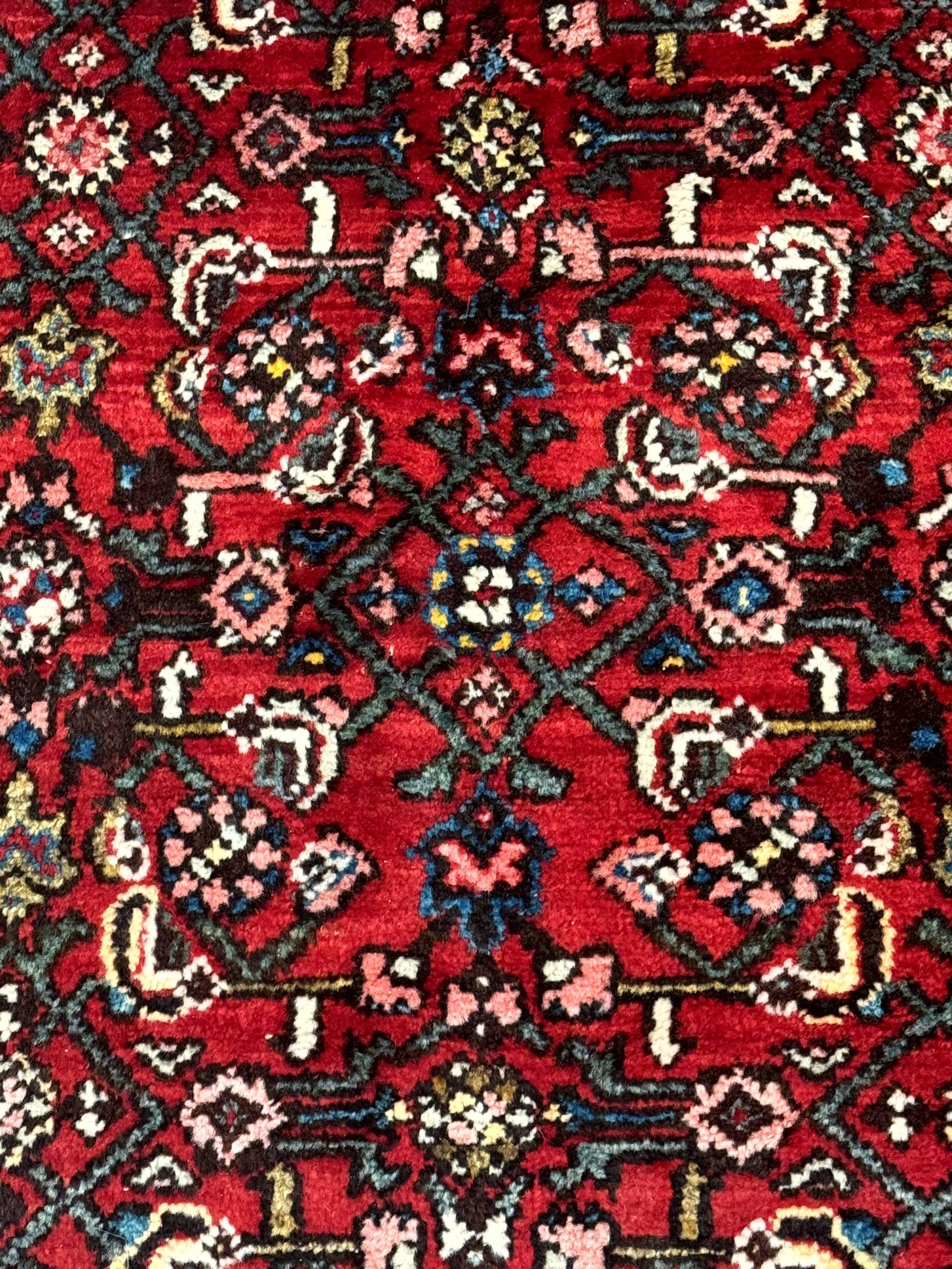 Red Persian Rug 4x7, Village Rug, Wool Vintage Carpet - Nuvé