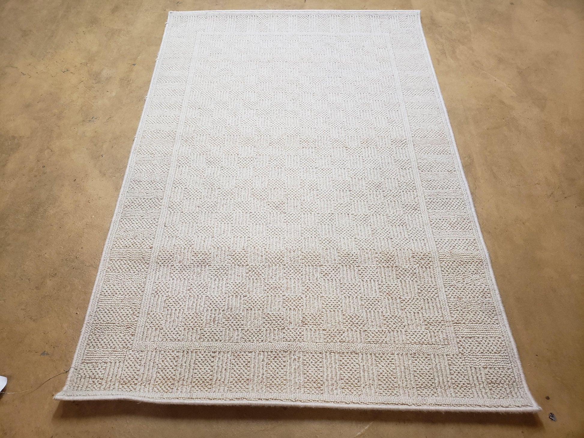 3x5 Karastan Rug Chaumiere Collection, Kara-Loc, Design #291/9866, Creme Color, Textured Squares II Patern, 3'6" x 5' 3" Carpet - Nuvé