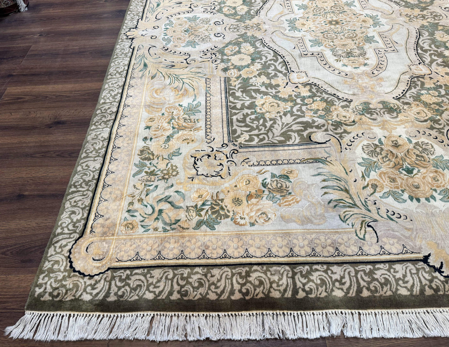 Aubusson Rug 8x10, Very Fine 225 KPSI, Floral, French European Design, Pakistani Carpet - Nuvé