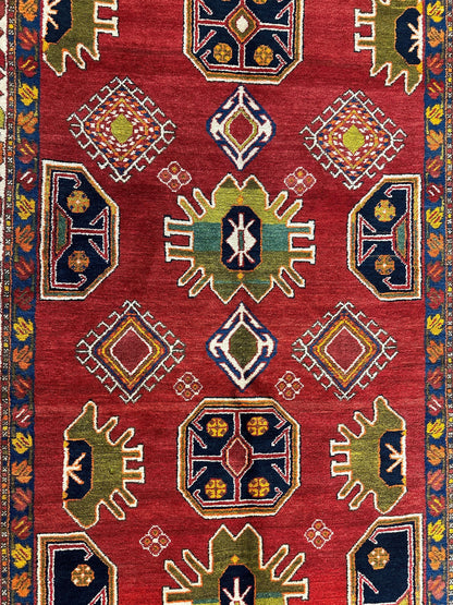 Hand-Knotted Persian Meshgin Wool Rug – 5’ x 11’ – Vintage Tribal Masterpiece - Nuvé
