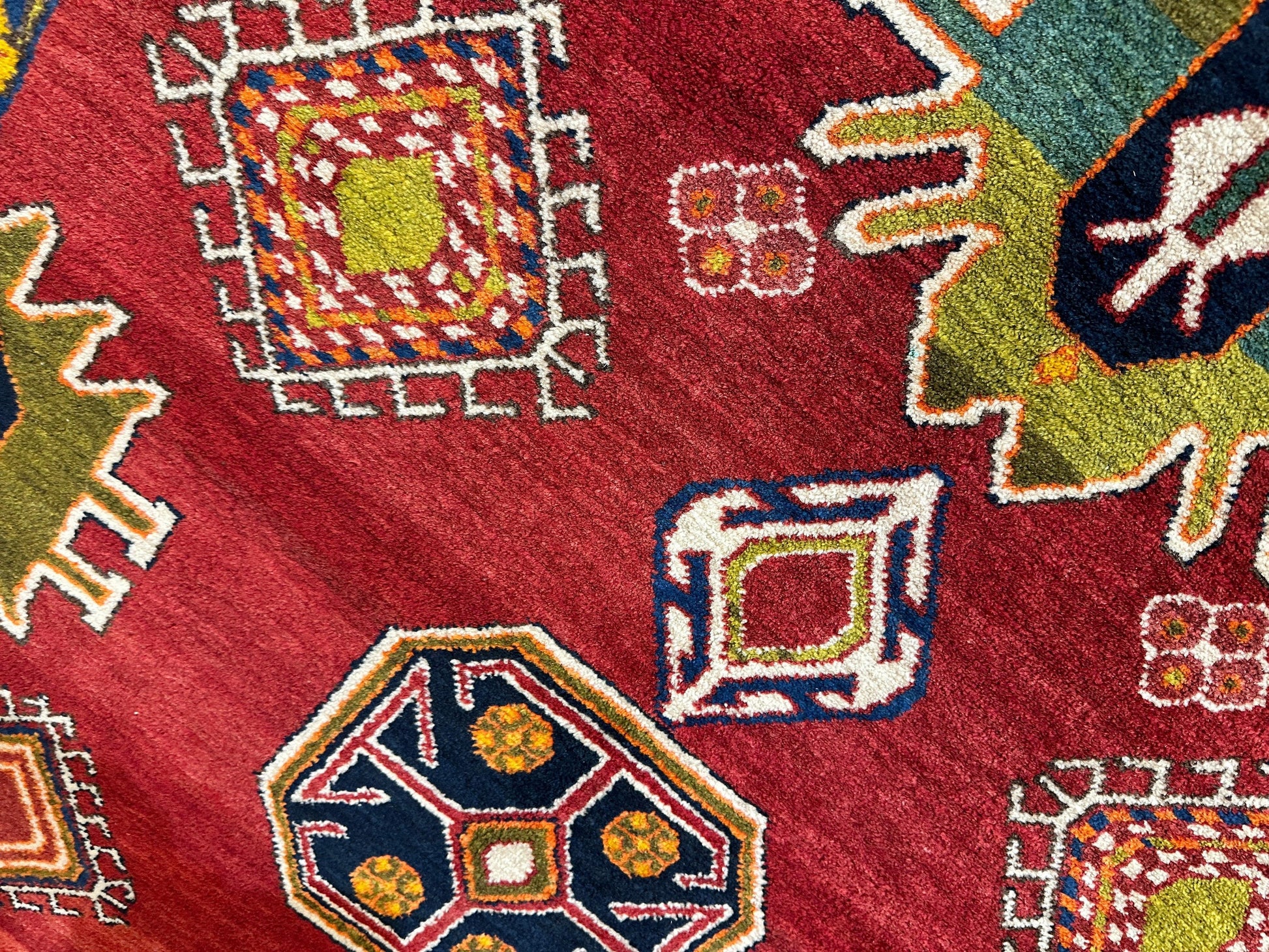 Hand-Knotted Persian Meshgin Wool Rug – 5’ x 11’ – Vintage Tribal Masterpiece - Nuvé