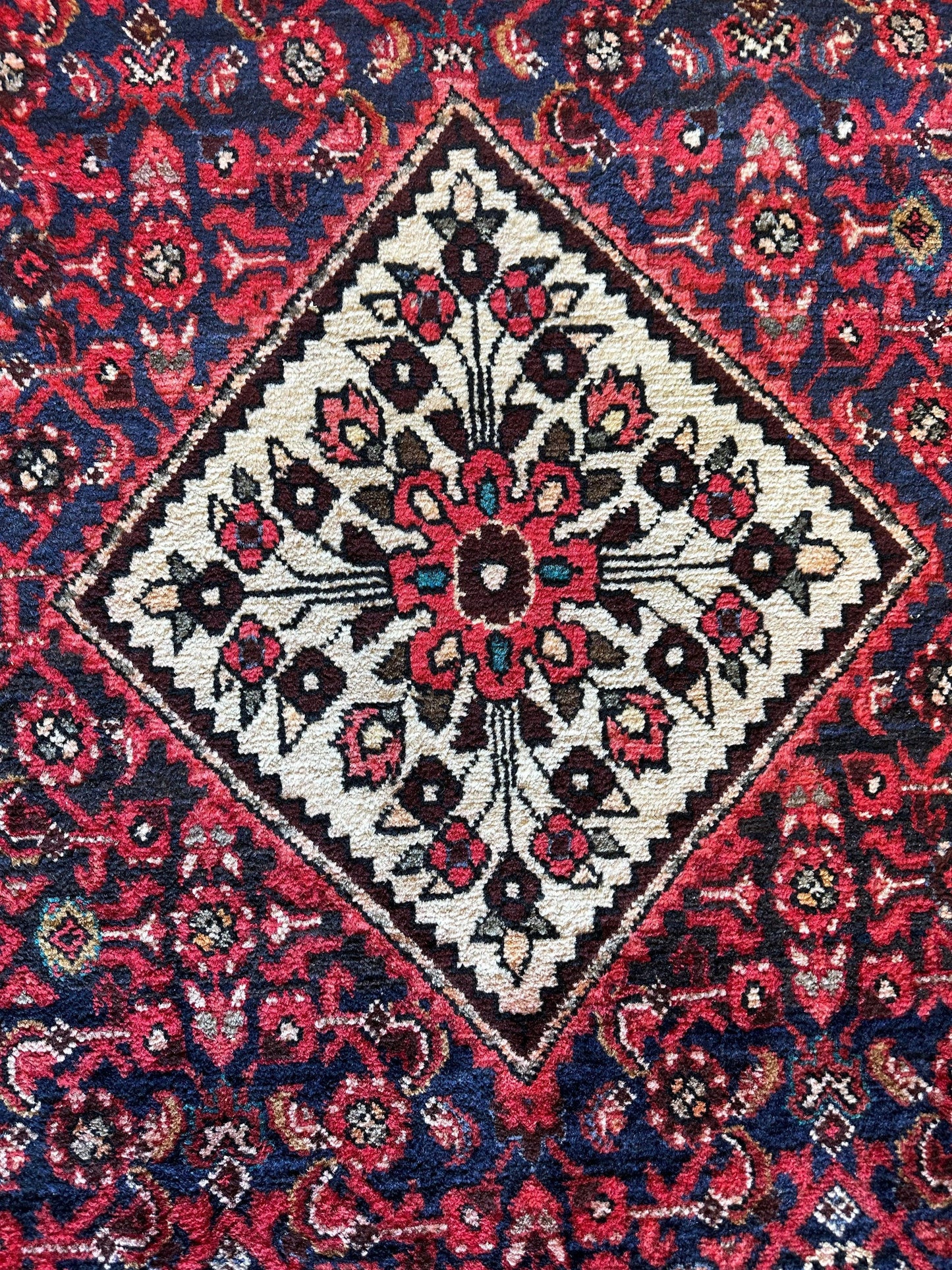 Fine Vintage Zagheh Persian Area Rug 10'4'' x 5'5'' - Nuvé