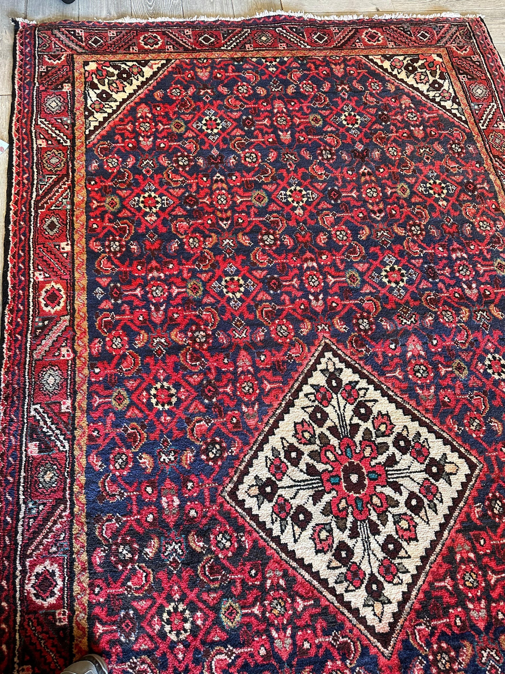 Fine Vintage Zagheh Persian Area Rug 10'4'' x 5'5'' - Nuvé