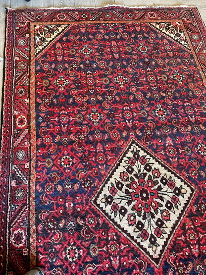 Fine Vintage Zagheh Persian Area Rug 10'4'' x 5'5'' - Nuvé