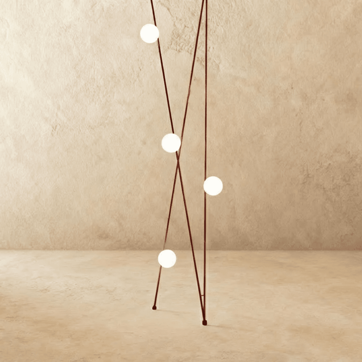 Glita Floor To Ceiling Lamp - Nuvé