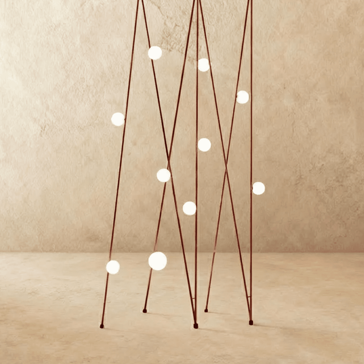 Glita Floor To Ceiling Lamp - Nuvé