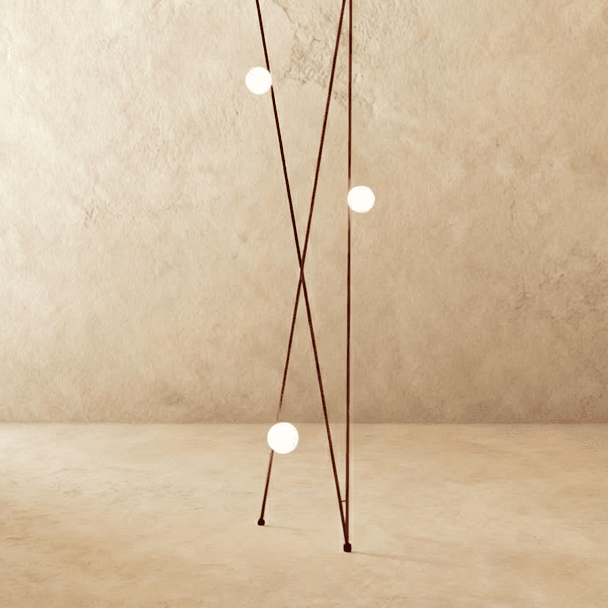 Glita Floor To Ceiling Lamp - Nuvé
