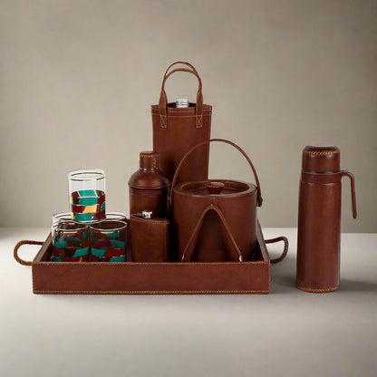 Coctelera | Leather Cocktail Shaker + Jigger - Nuvé