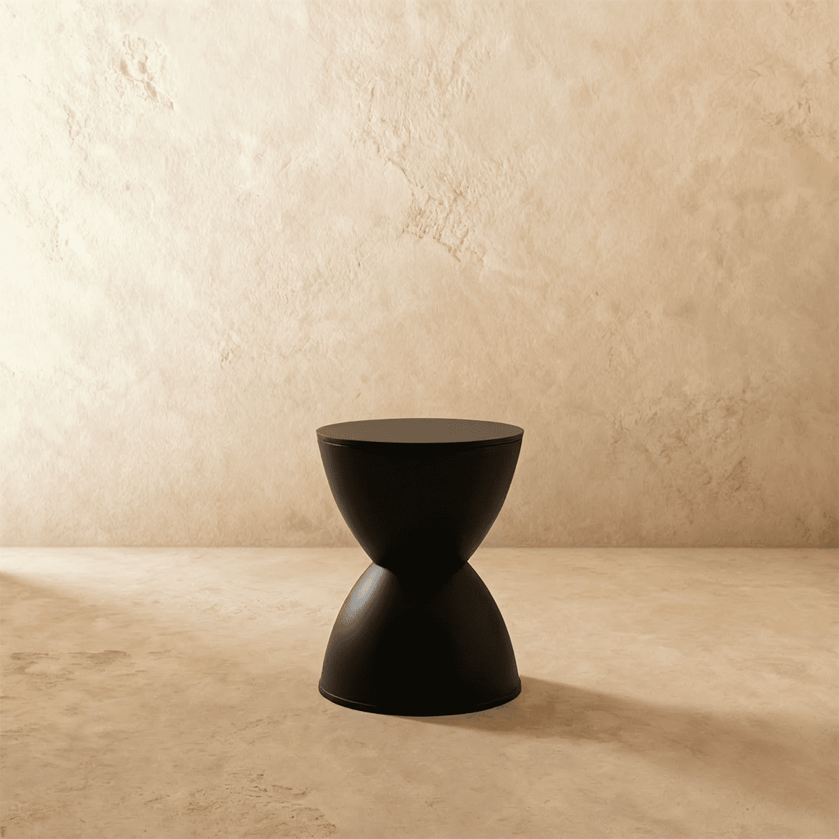 Hourglass Stool - Nuvé