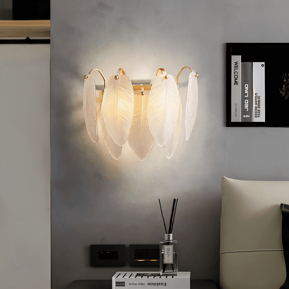 Illumis Wall Lamp - Nuvé