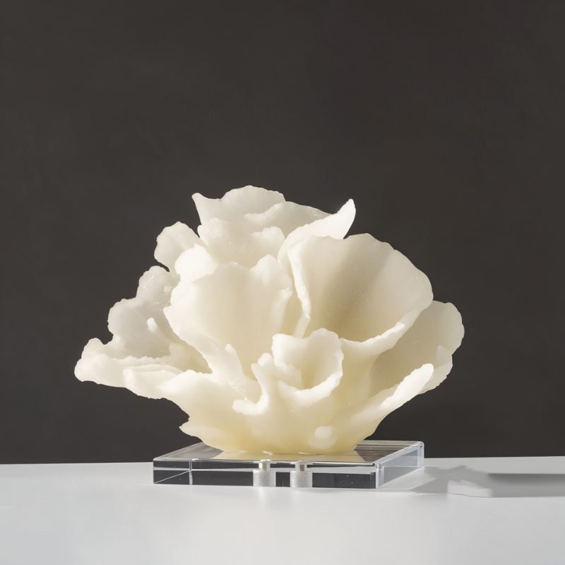 Islet Figurine - Nuvé