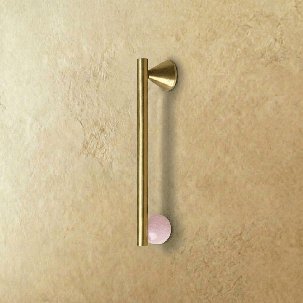Crystal knob and pull bar from Kwam for cabinets, stylish hardware for home and garden furniture.