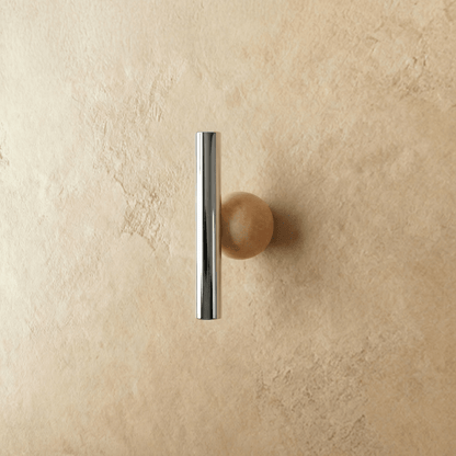 Crystal knob and pull bar from Kwam for cabinet hardware, featuring a sleek transparent design in home and garden decor.