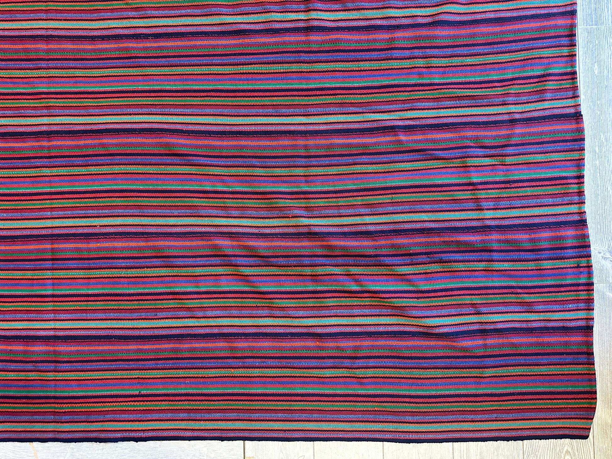 Large Antique Persian Square Rug Jajim Design 9 x 9 Ft - Nuvé