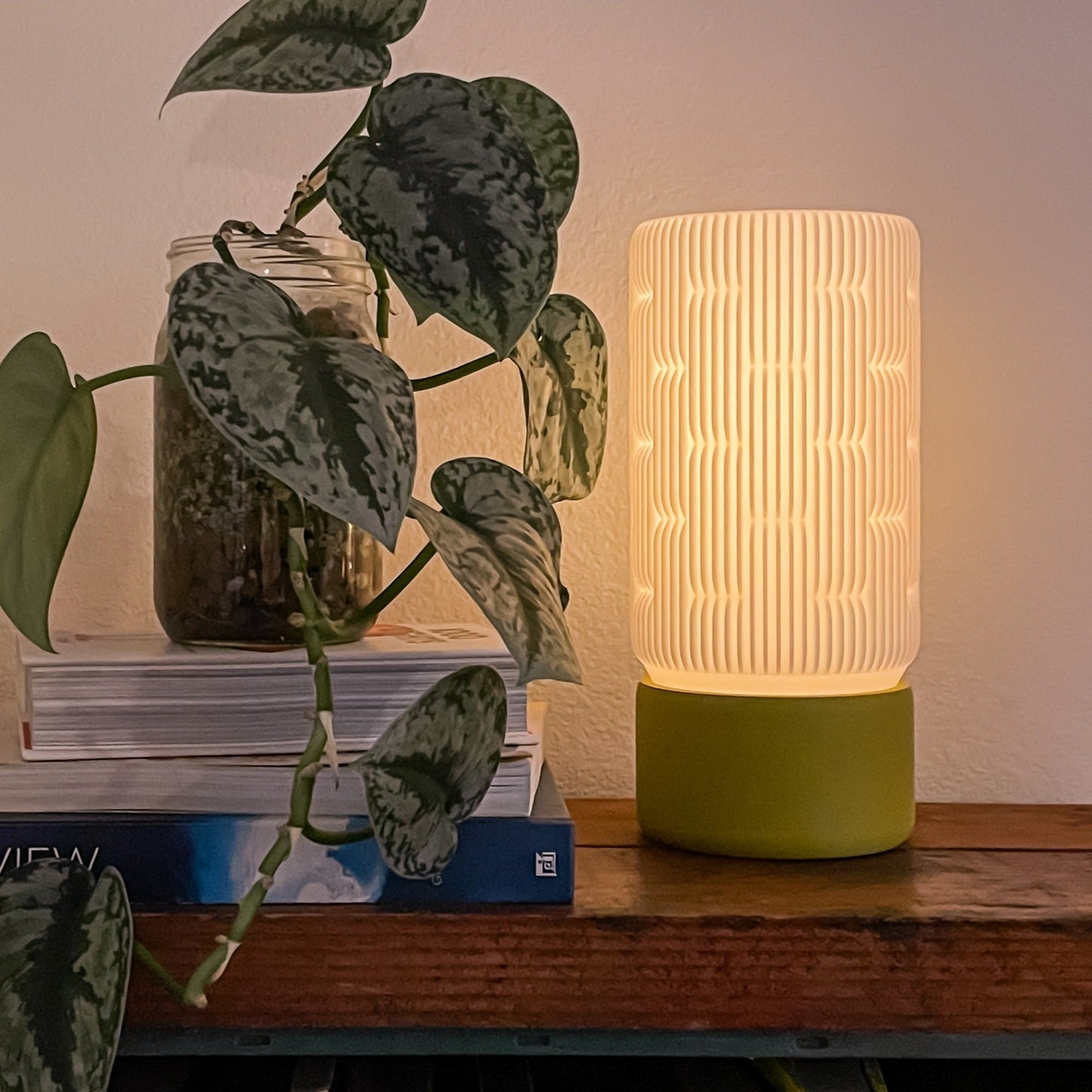 Liunk Table Lamp - Nuvé