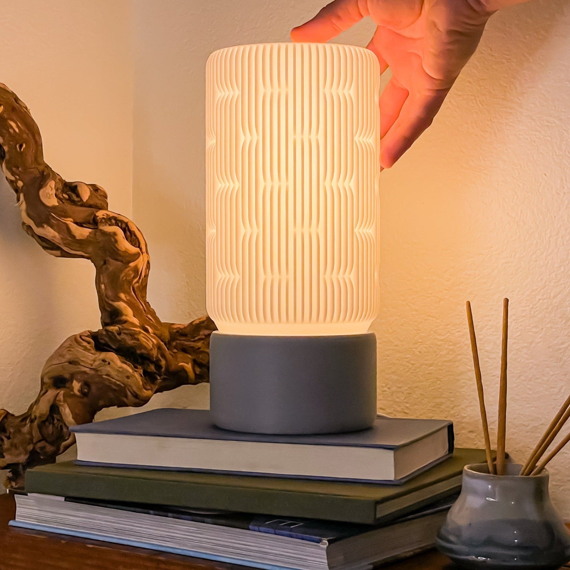 Liunk Table Lamp - Nuvé