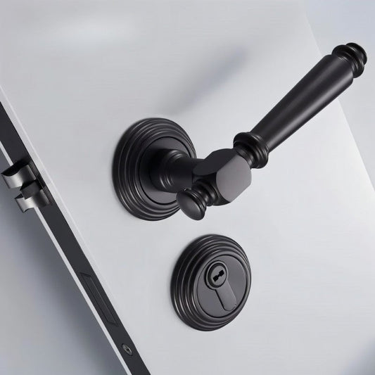 Louter Handle and Lock - Nuvé