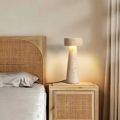 Lycoris Table Lamp - Nuvé