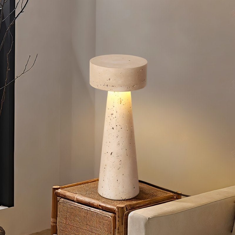 Lycoris Table Lamp - Nuvé