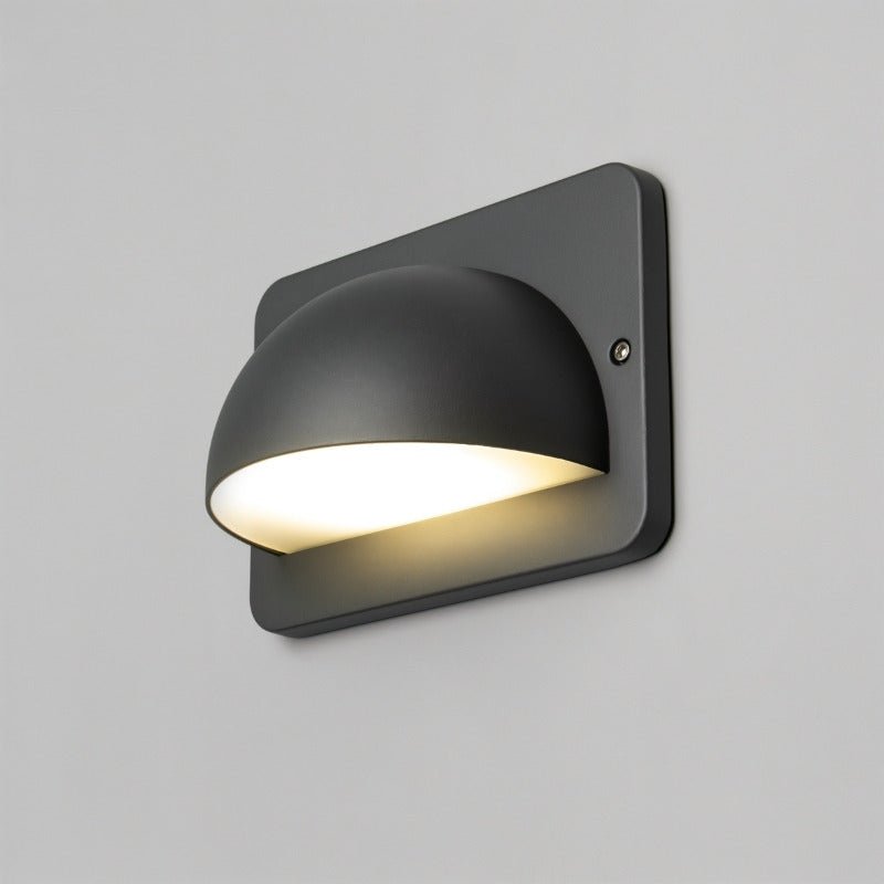 Lysera Outdoor Wall Lamp - Nuvé