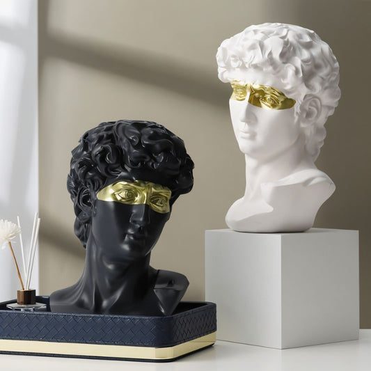 Masked David Figurine - Nuvé