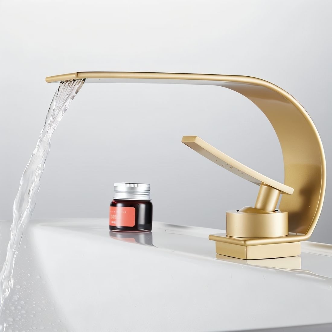 Mindad Bathroom Faucet - Nuvé