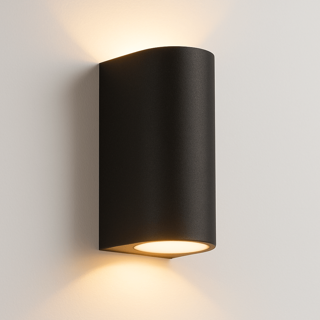 Prakash Outdoor Wall Lamp - Nuvé