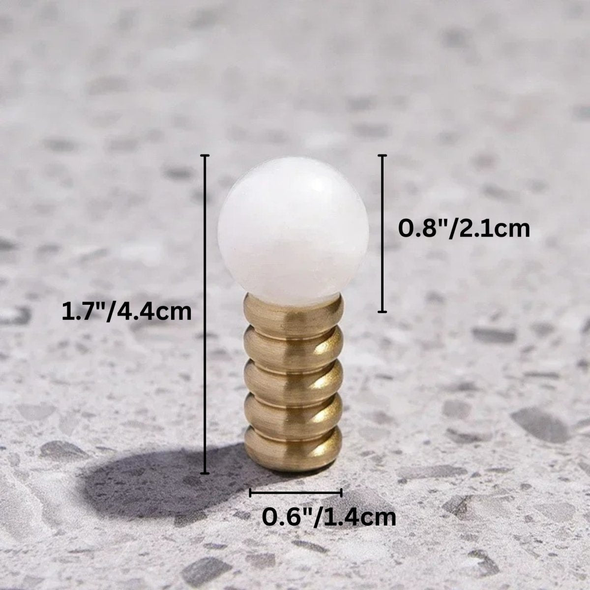 Qiu Crystal Knob - Nuvé