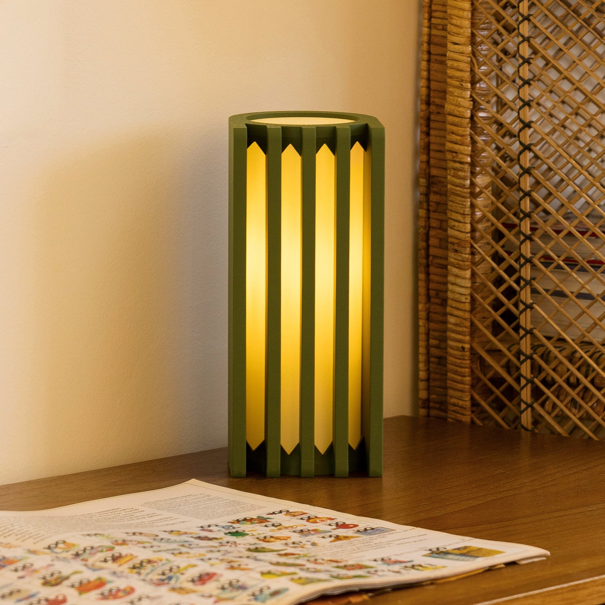 Terra Labs radiator table lamp with a vintage radiator design, featuring a metal finish and a classic table lamp base.