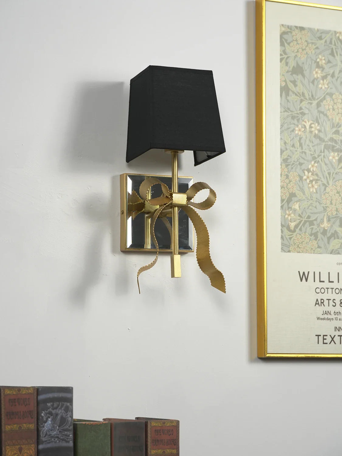 Ribbon Bow Wall Light - Nuvé