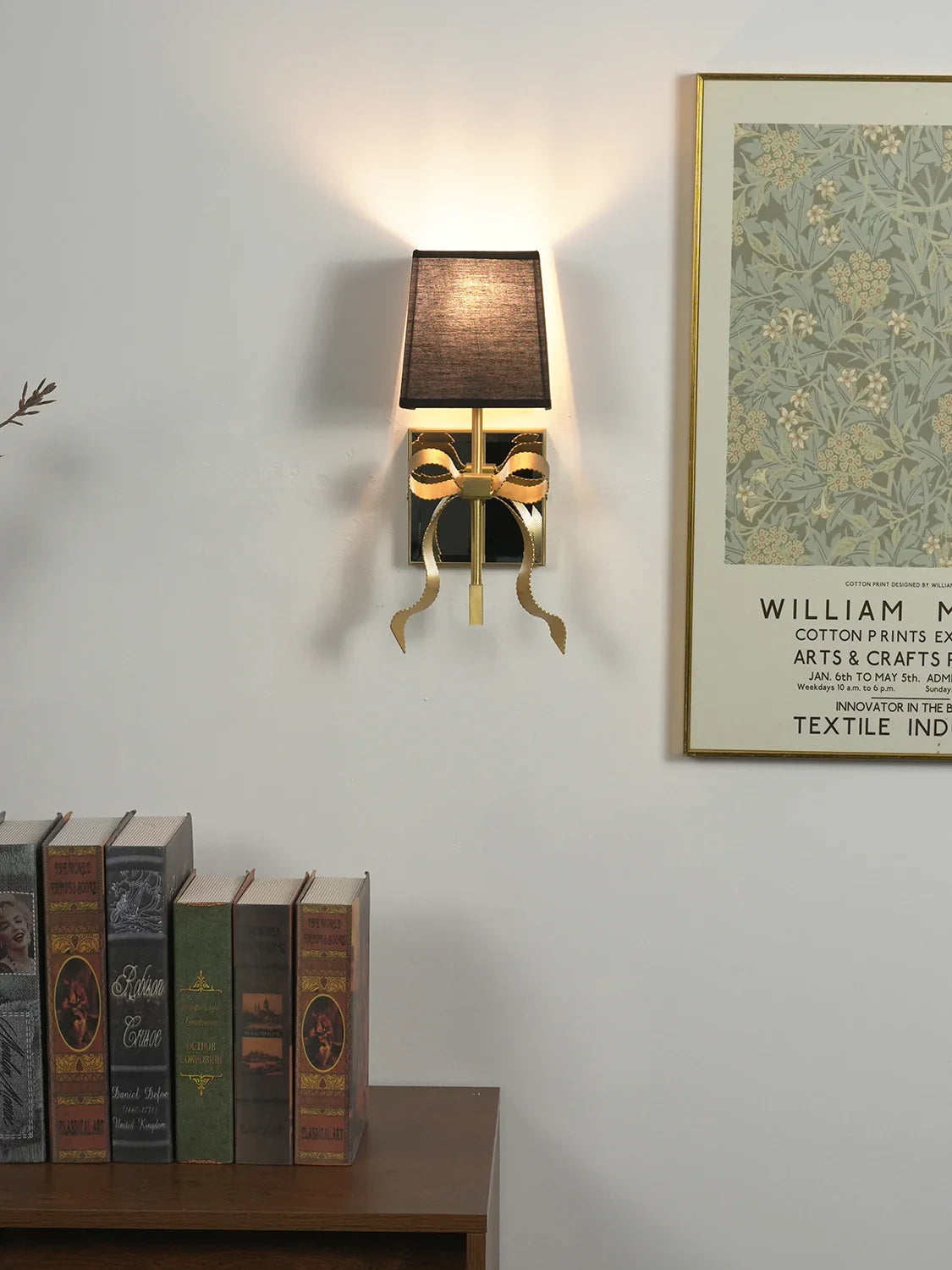 Ribbon Bow Wall Light - Nuvé