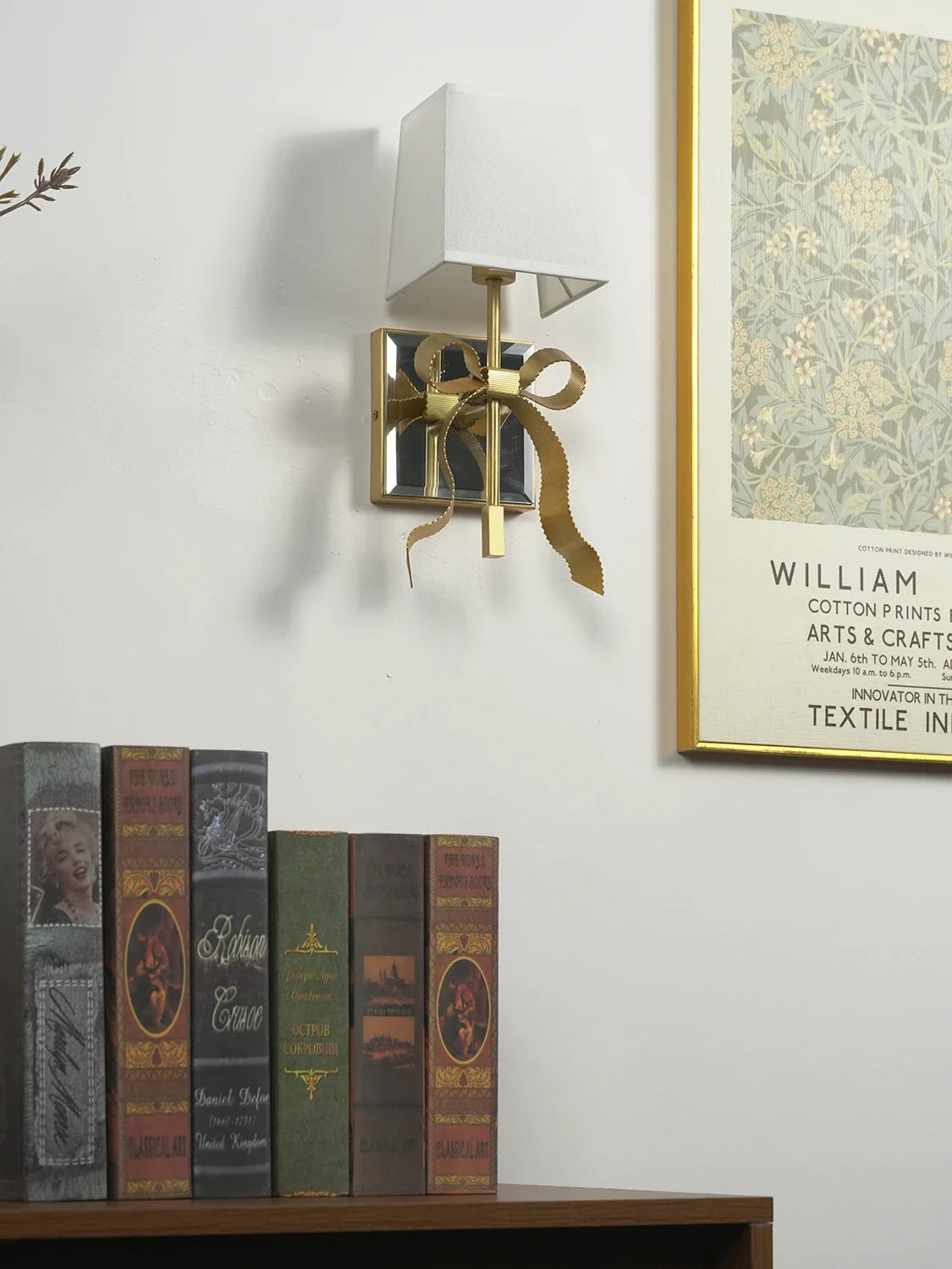 Ribbon Bow Wall Light - Nuvé