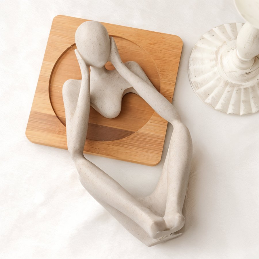 Sage Figurine - Nuvé