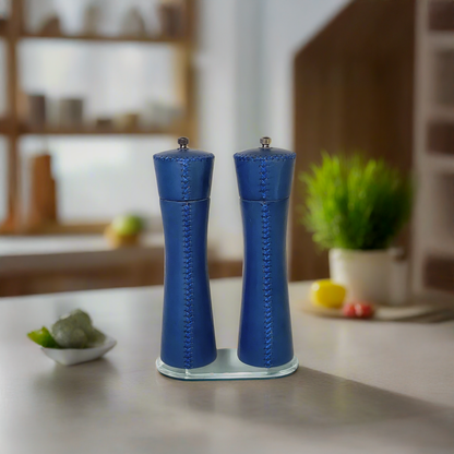 Sal y Pimienta | Leather Salt and Pepper Mills - Nuvé