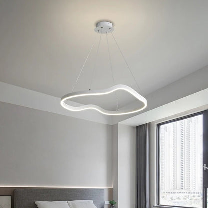 Sanders Chandelier - Nuvé