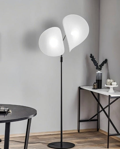 Sarzu Floor Lamp - Nuvé