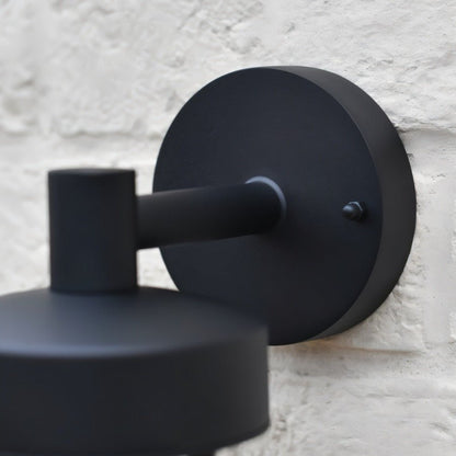 Siam Outdoor Wall Lamp - Nuvé
