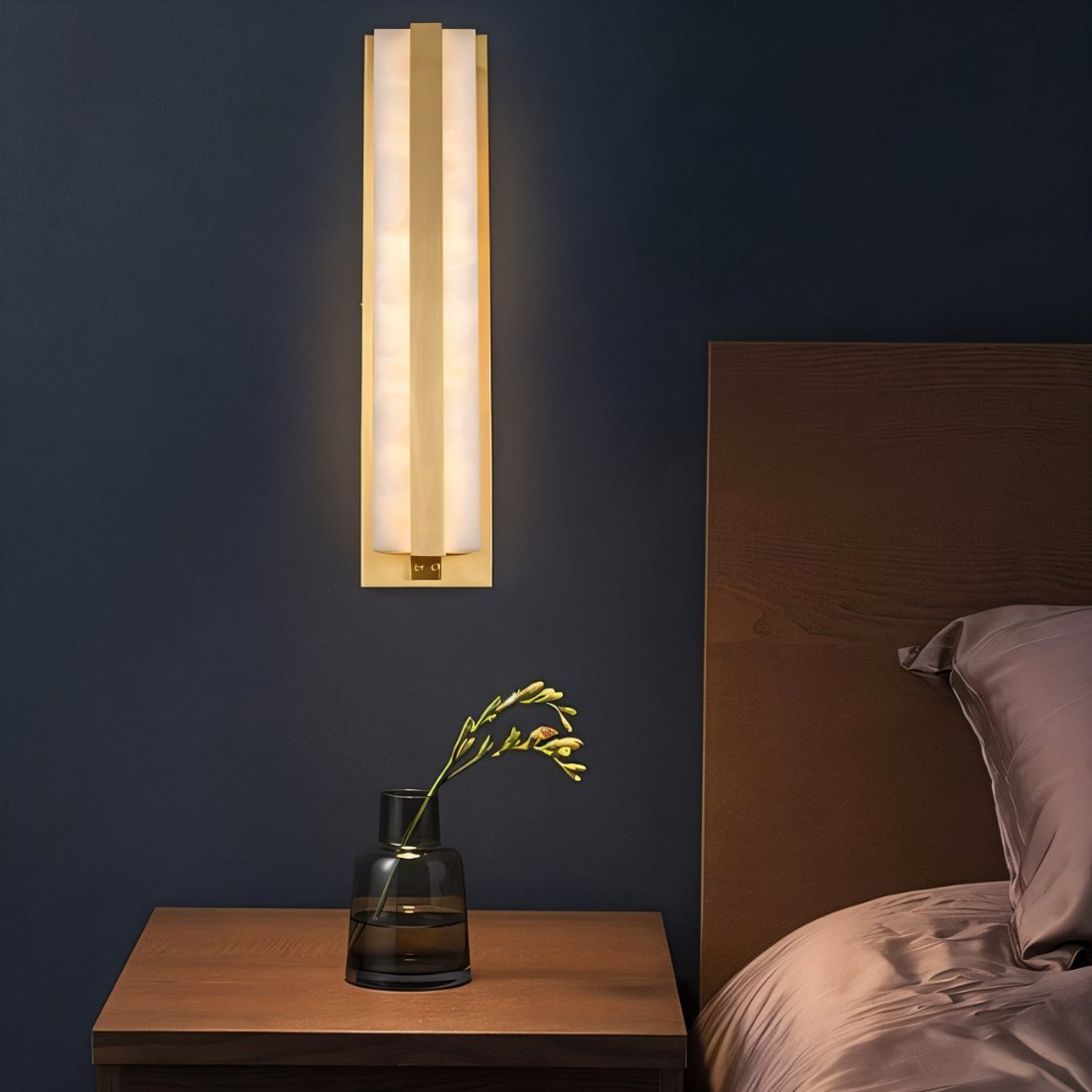 Silex Alabaster Wall Lamp - Nuvé