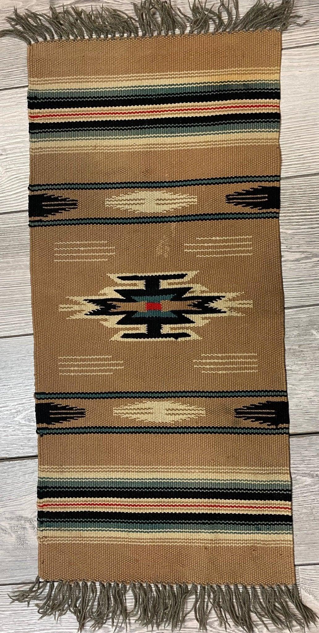 Small Mexican Hand Woven Kilim Rug 14''x30'' - Nuvé