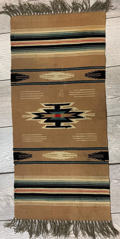 Small Mexican Hand Woven Kilim Rug 14''x30'' - Nuvé