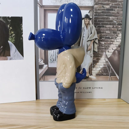 Smarty Pants Figurine - Nuvé