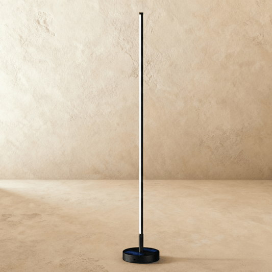 Solix Outdoor Floor Lamp - Nuvé