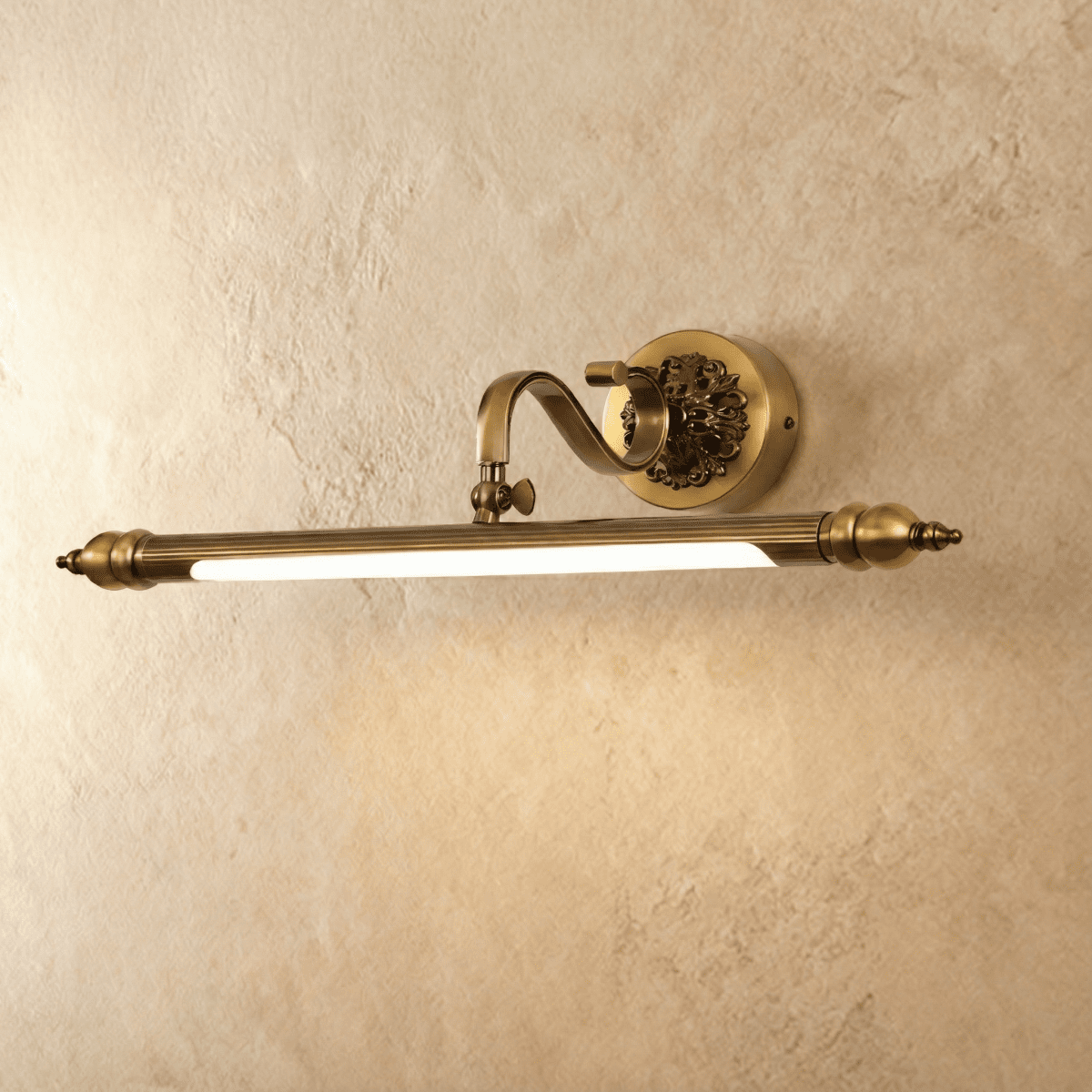 Solrix Wall Lamp - Nuvé