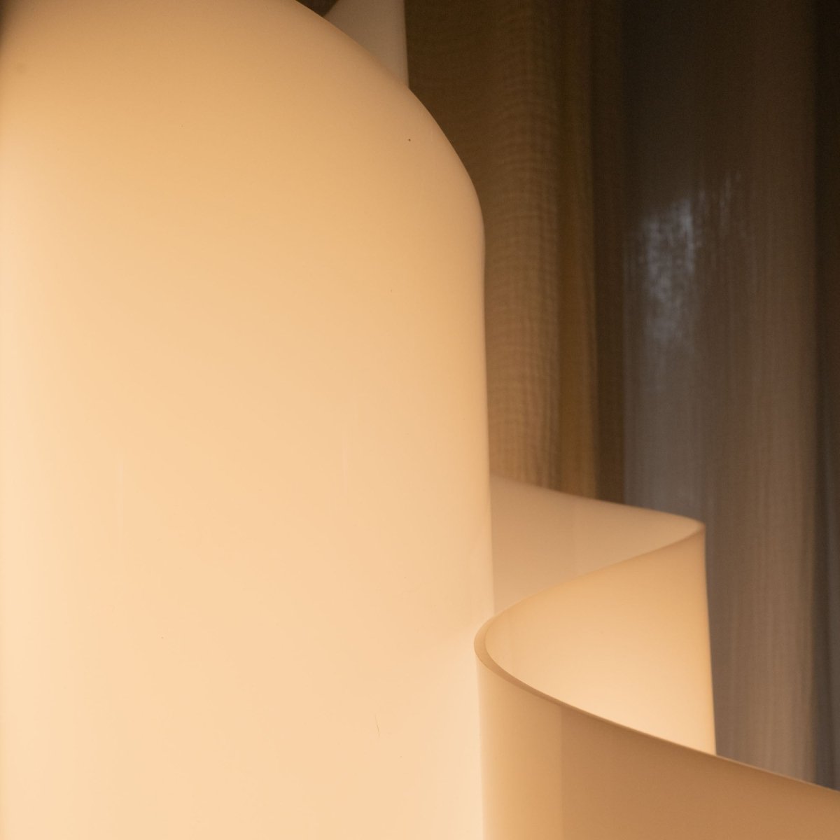 Stellora Table Lamp - Nuvé