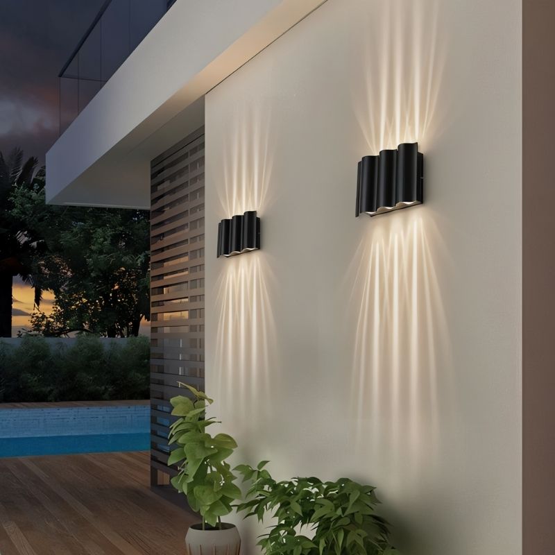 Trevis Outdoor Wall Lamp - Nuvé