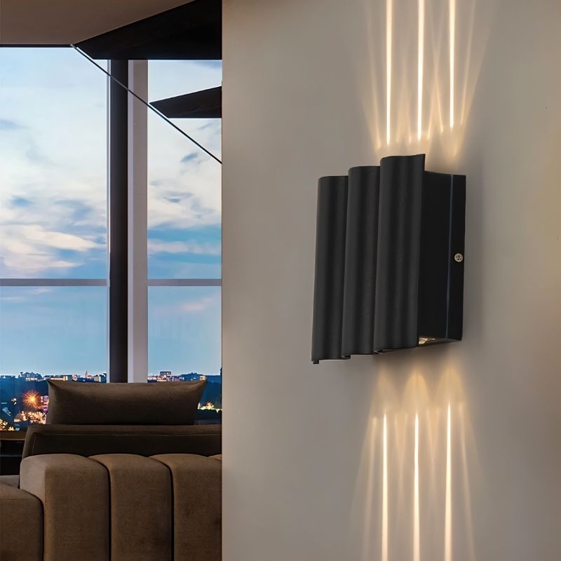 Trevis Outdoor Wall Lamp - Nuvé