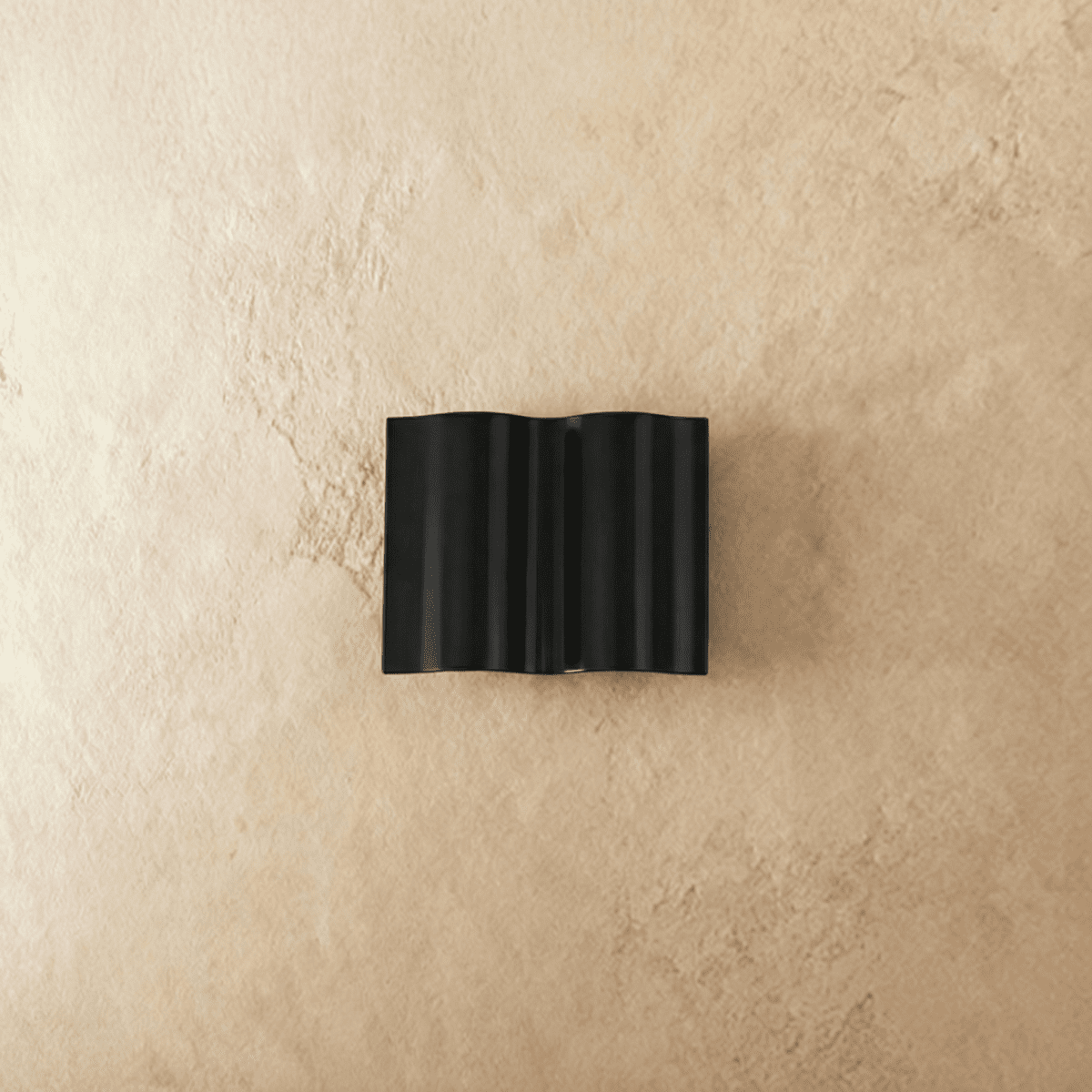 Trevis Outdoor Wall Lamp - Nuvé