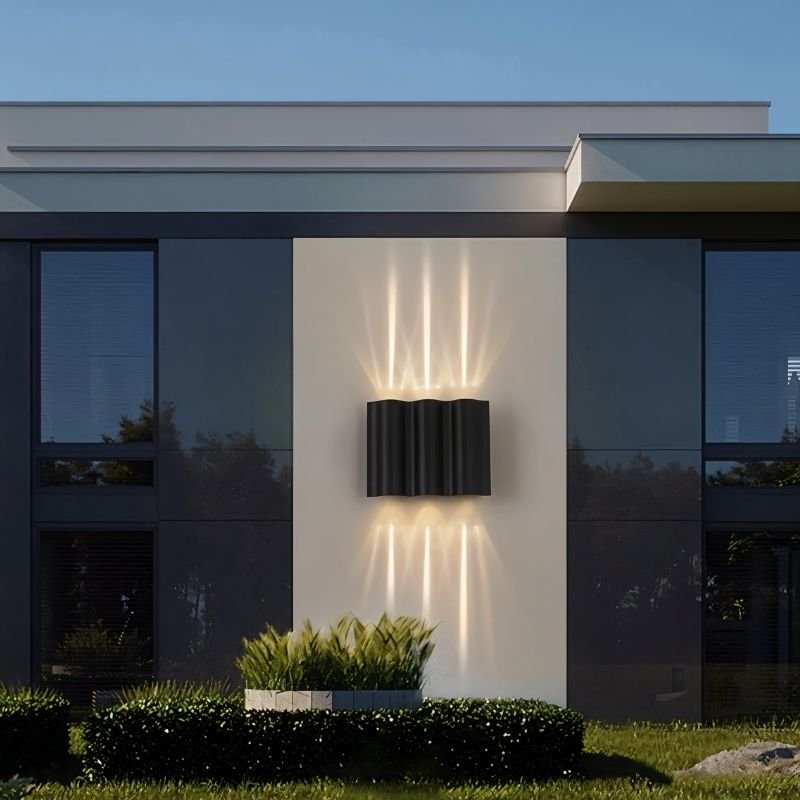 Trevis Outdoor Wall Lamp - Nuvé