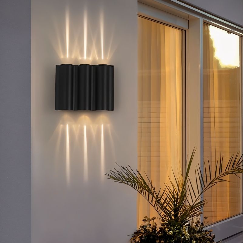 Trevis Outdoor Wall Lamp - Nuvé